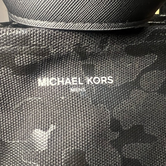 Michael Kors Camo Canvas Shopper Tote - Picture 3 of 8